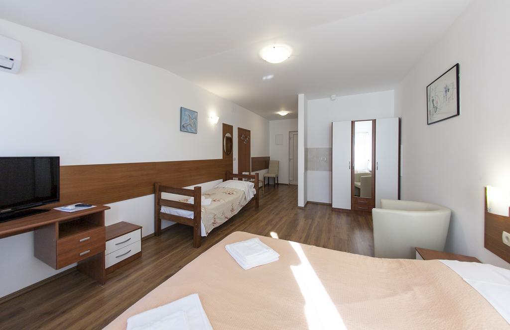 Apartments And Rooms Liburnija Opatija Luaran gambar