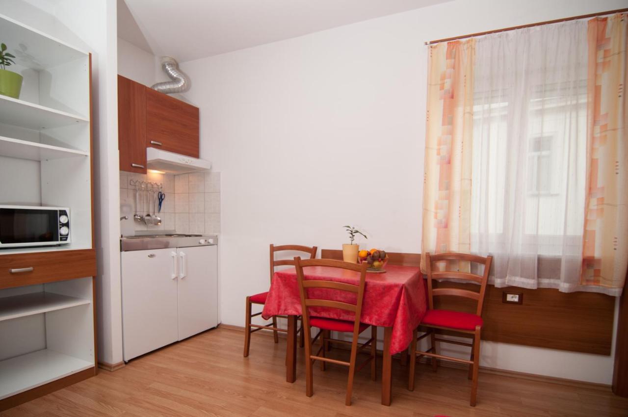 Apartments And Rooms Liburnija Opatija Luaran gambar