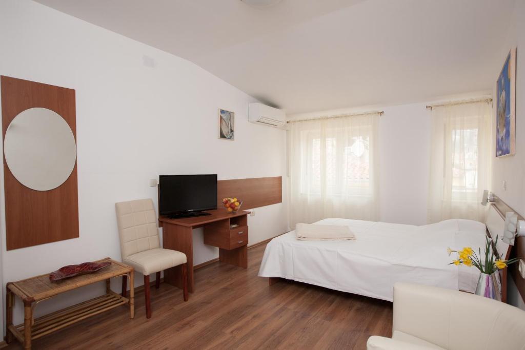 Apartments And Rooms Liburnija Opatija Bilik gambar