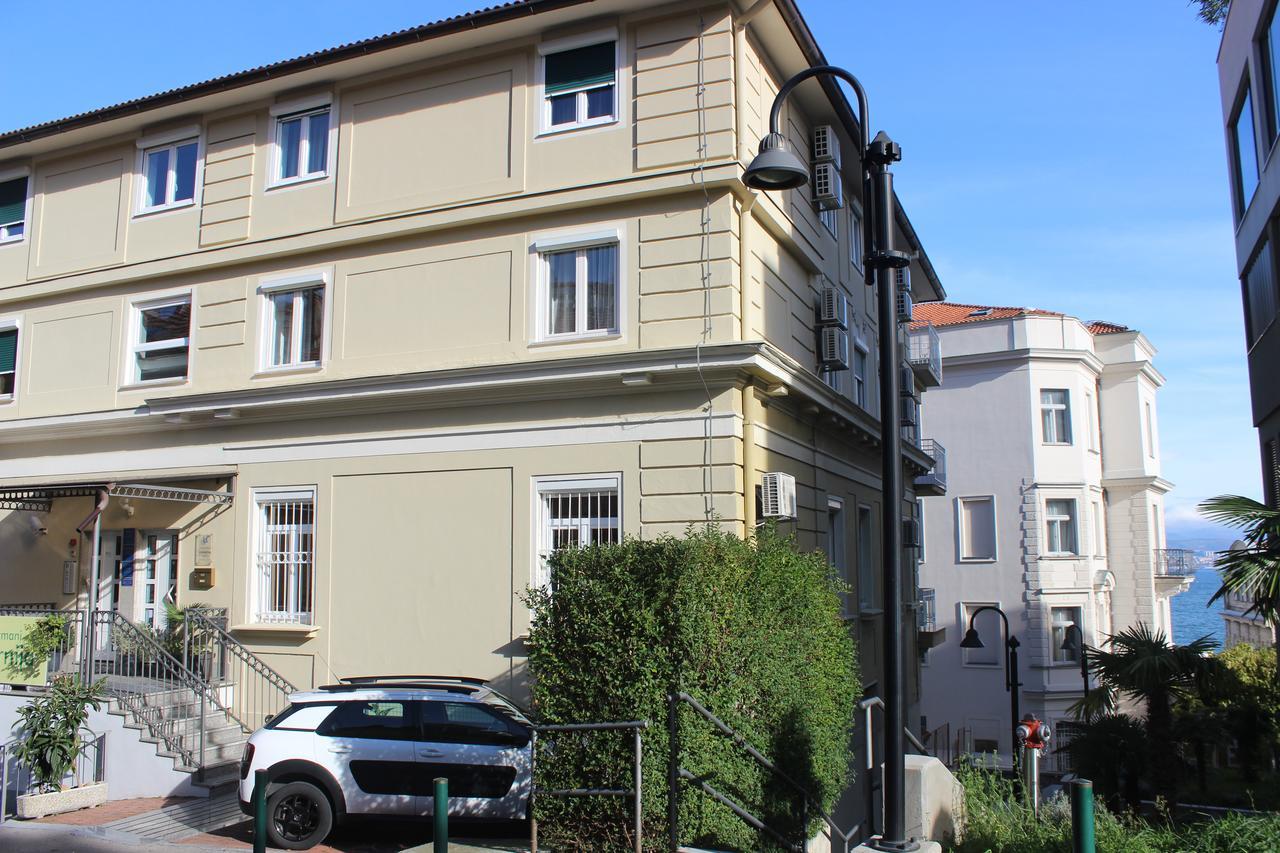 Apartments And Rooms Liburnija Opatija Luaran gambar